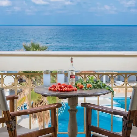 Aparthotel Parthenis Beach, By The Sea Malia (Crete)